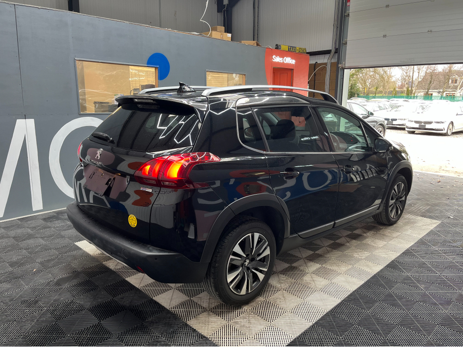 2017 Peugeot 2008 - image 4