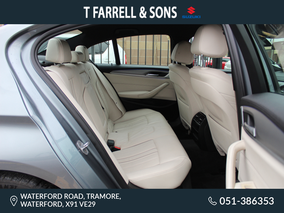 2017 BMW 5 Series - image 9