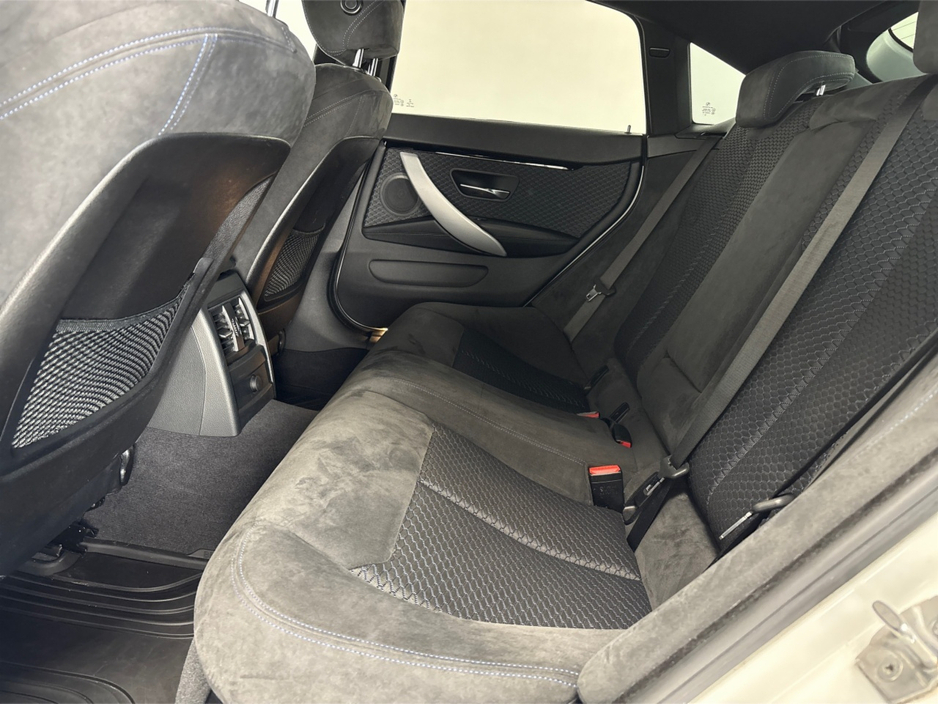 2017 BMW 4 Series - image 31