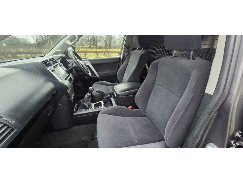 2019 Toyota Landcruiser LAND CRU LC LWB GX COMMERCIAL ** 1 OWNER IRISH VEHICLE ** MOTORWAY MILEAGE ** EXTEMEMLY WELL CARED FOR ** PRICE + VAT ** €23,500