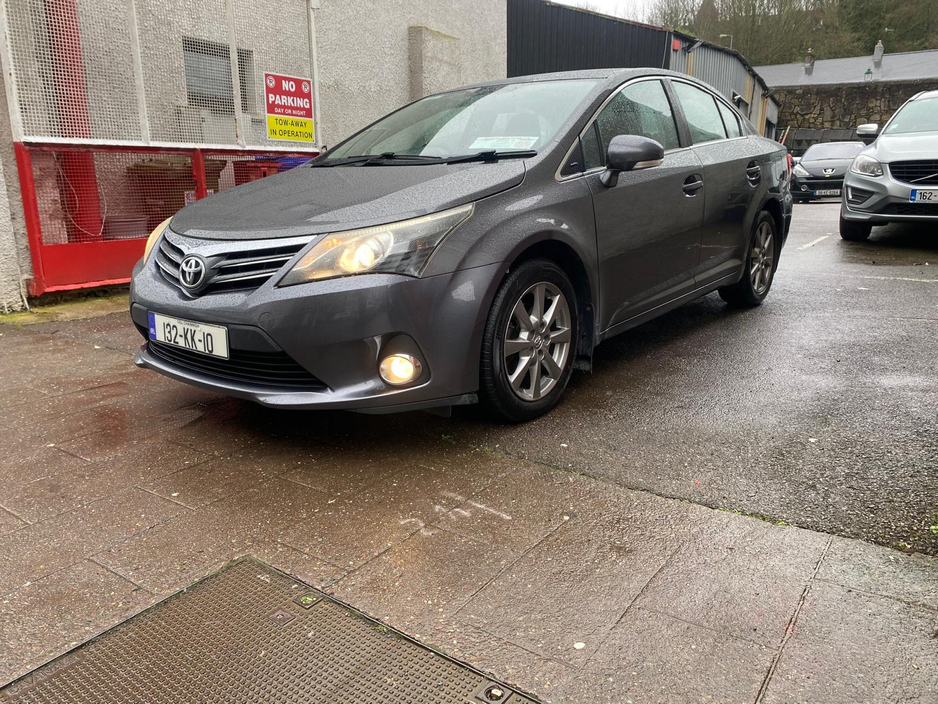 2013 Toyota Avensis - image 20