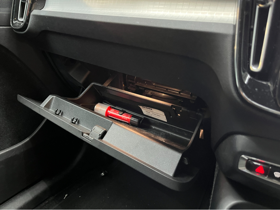 2021 Volvo XC40 €30950 2021 VOLVO XC40 RECHARGE PLUG-IN HYBRID T5 1.5 AUTOMATIC / CRUISE CONTROL / 360° PARKING CAMERA / ELECTRIC MEMORY & HEATED SEATS / HEATED STEERING WHEEL / APPLE CARPLAY €30,950