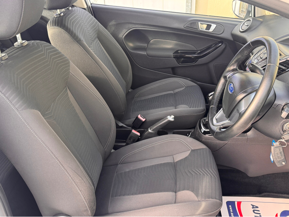 2015 Ford Fiesta 1.25 ZETEC 82PS €8,950