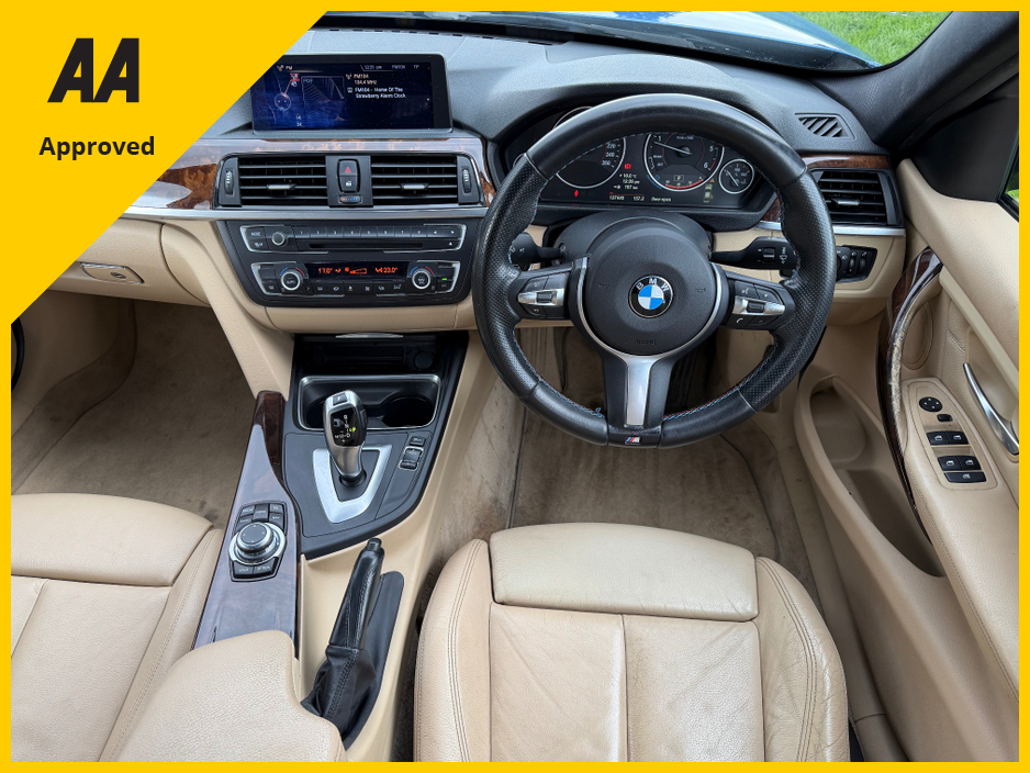 2013 BMW 3 Series - image 11