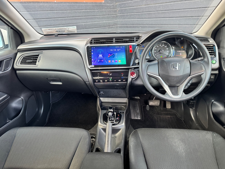 2019 Honda Grace - image 9