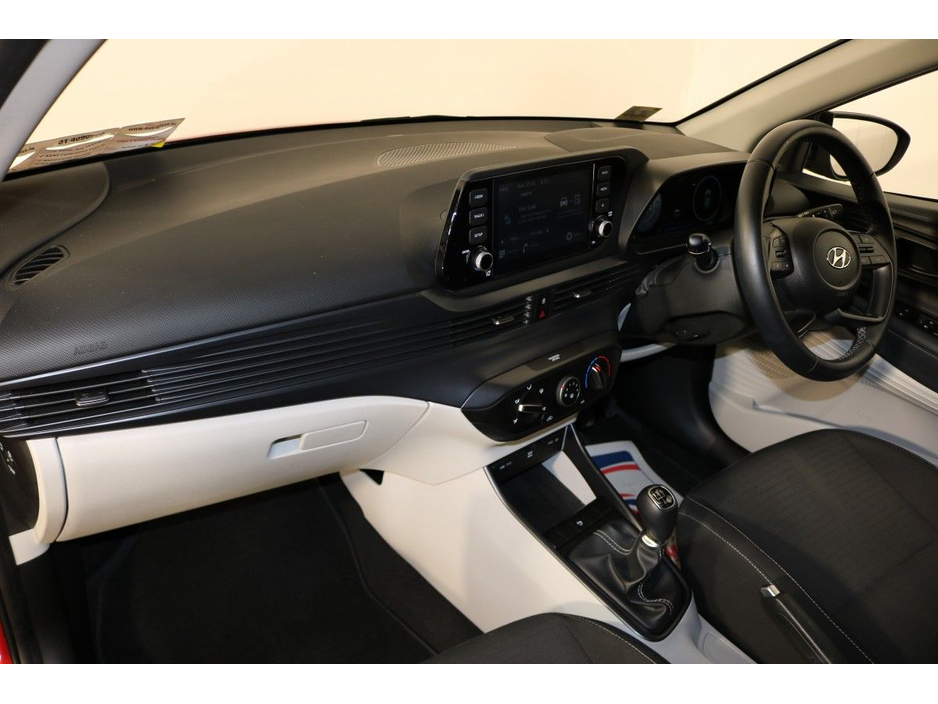 2023 Hyundai i20 - image 8