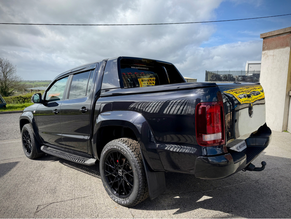 2020 Volkswagen Amarok - image 9
