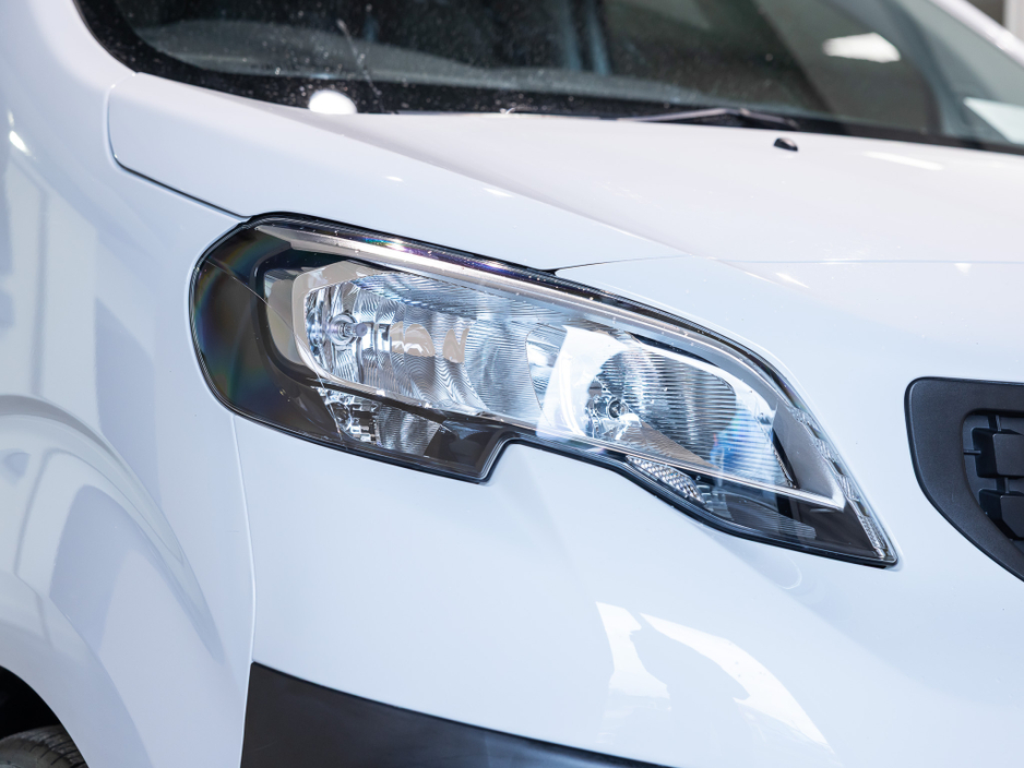 2023 Peugeot Expert - image 7