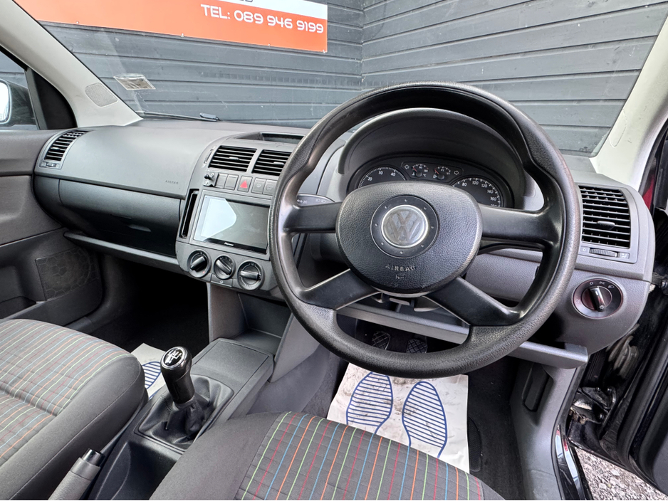 2006 Volkswagen Polo - image 10