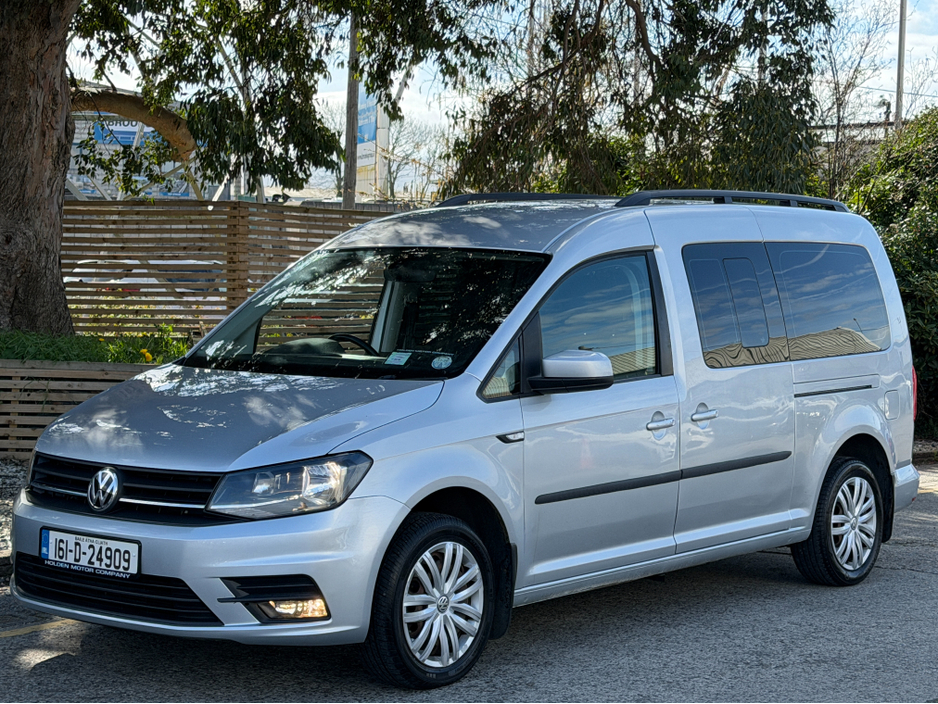 2016 Volkswagen Caddy - image 2