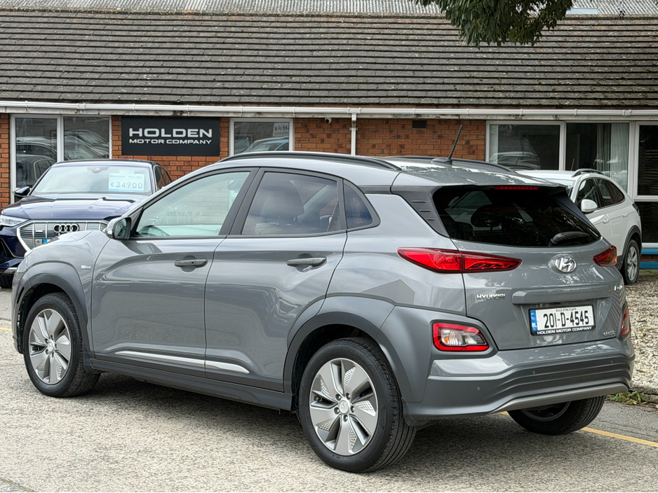 2020 Hyundai Kona - image 12