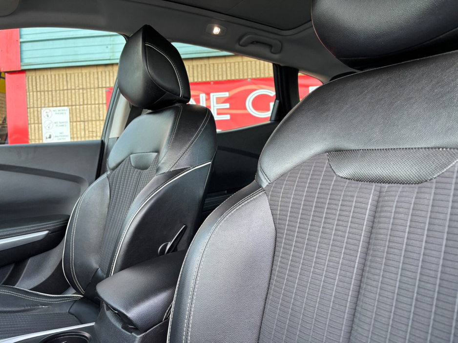 2018 Renault Kadjar - image 8