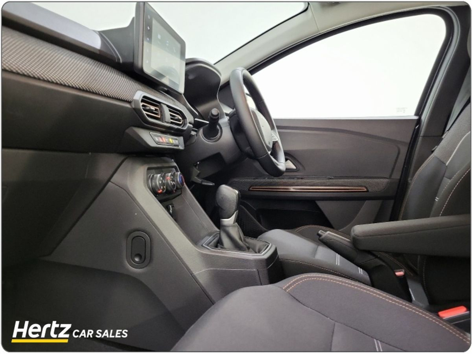 2023 Dacia Sandero Stepway - image 4
