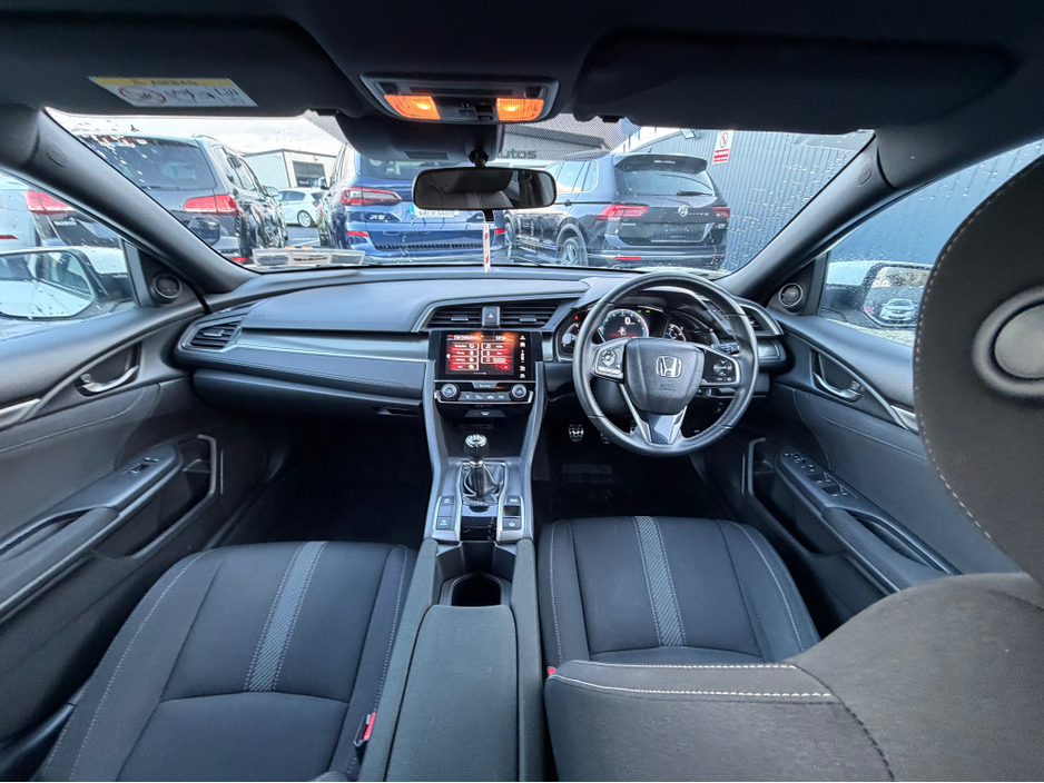 2017 Honda Civic - image 48