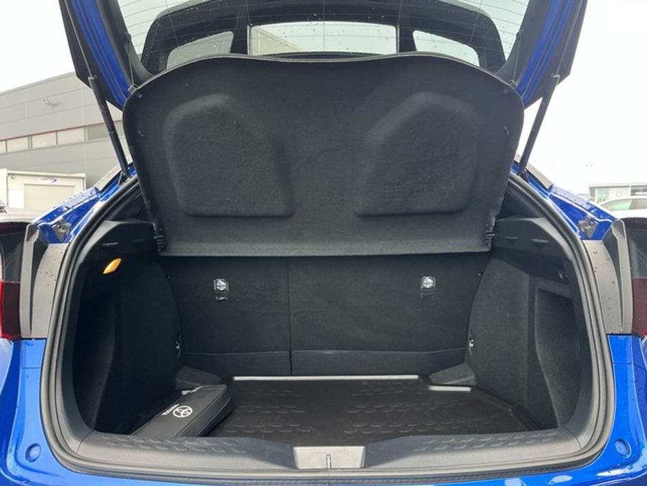2022 Toyota C-HR 1.8 HYBRID SPORT BI- 4DR AUTO €26,950