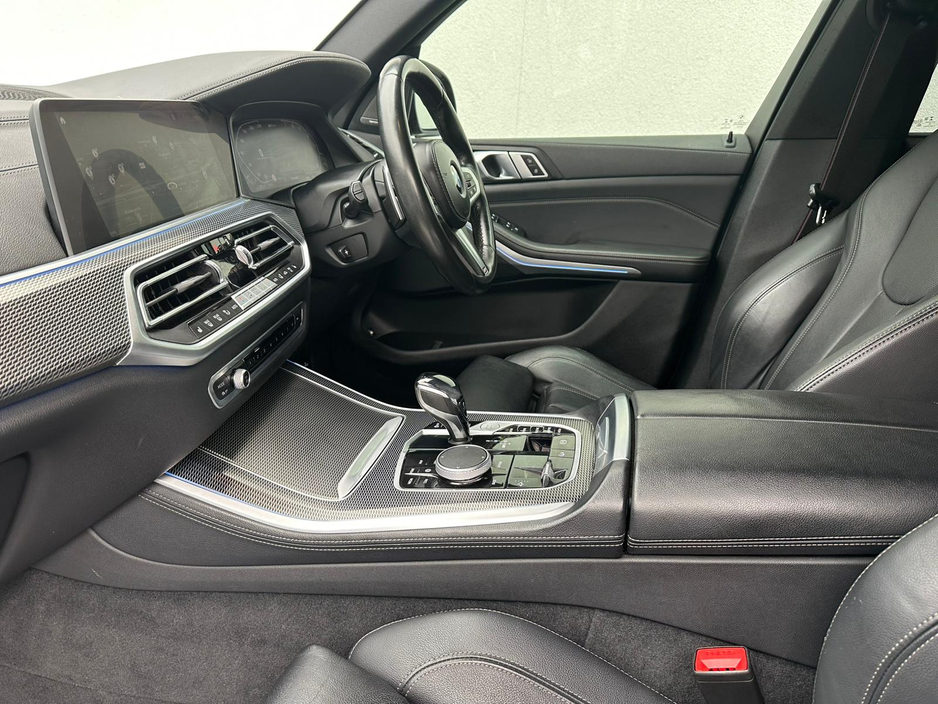 2021 BMW X5 - image 13
