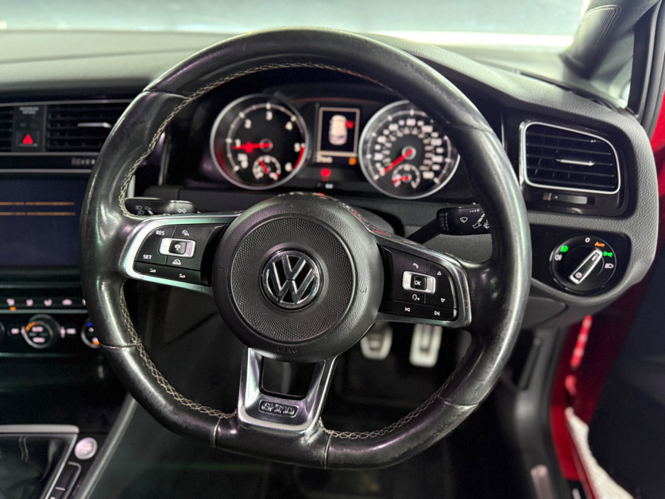 2016 Volkswagen Golf 2.0 TDI GTD €10,950