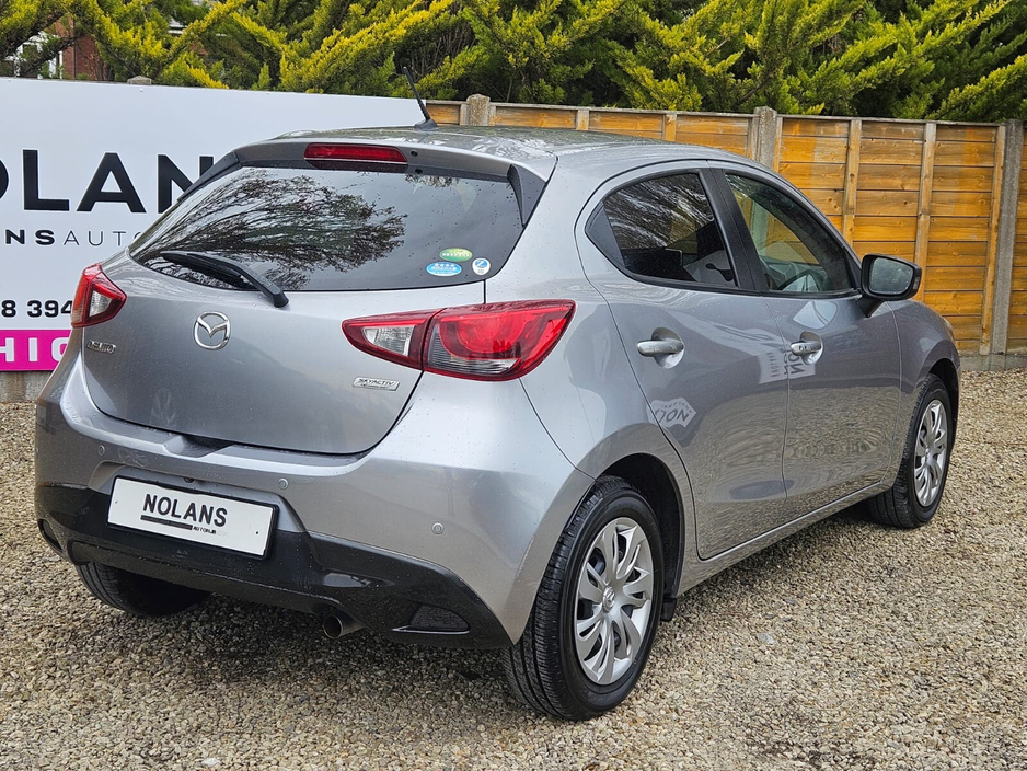 2016 Mazda Demio - image 12