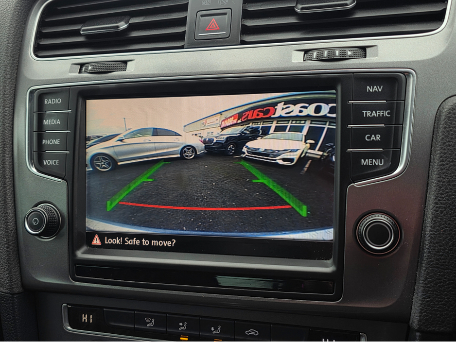 2016 Volkswagen Golf 1.2 TSI HIGHLINE ALL STAR EDITION - REVERSE CAMERA - ALLOYS - STUNNING CAR - LOW TAX BAND €14,450