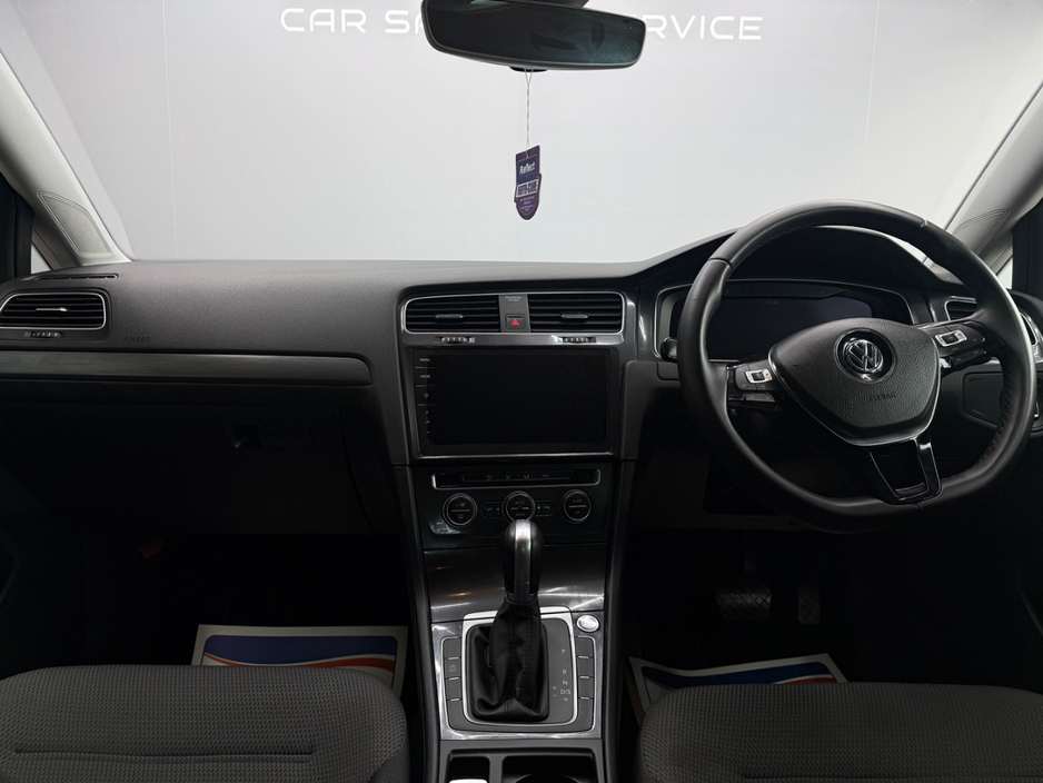 2018 Volkswagen Golf - image 16