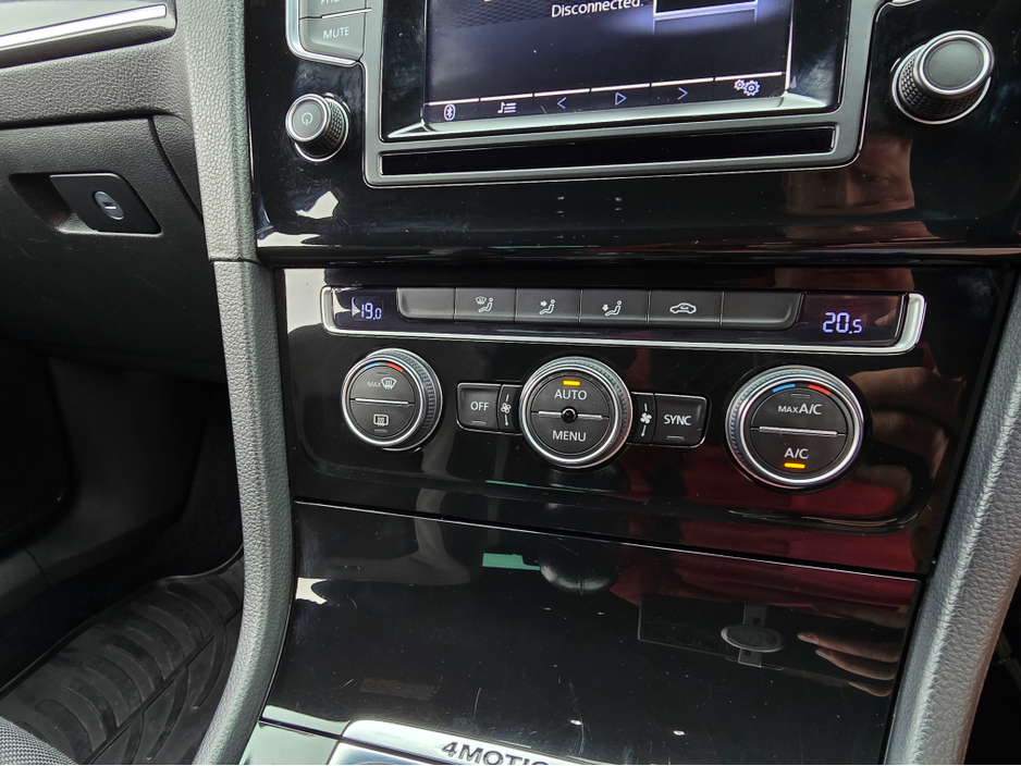 2015 Volkswagen Golf 2.0 TSI R 4X4 300PS 5DR €22,950