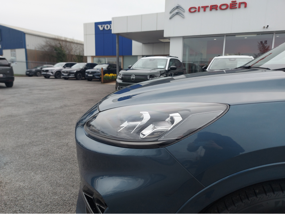 2022 Ford Kuga - image 11