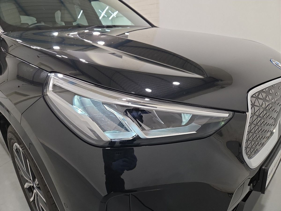 2024 BMW iX1 - image 21