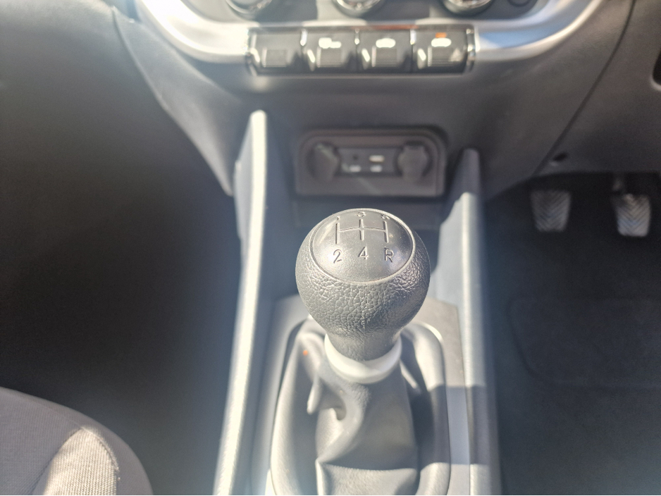 2016 Kia Rio - image 24