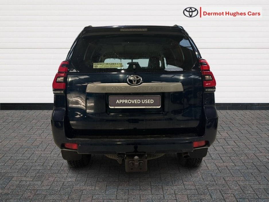 2021 Toyota Landcruiser - image 4