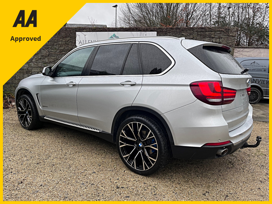 2018 BMW X5 - image 10