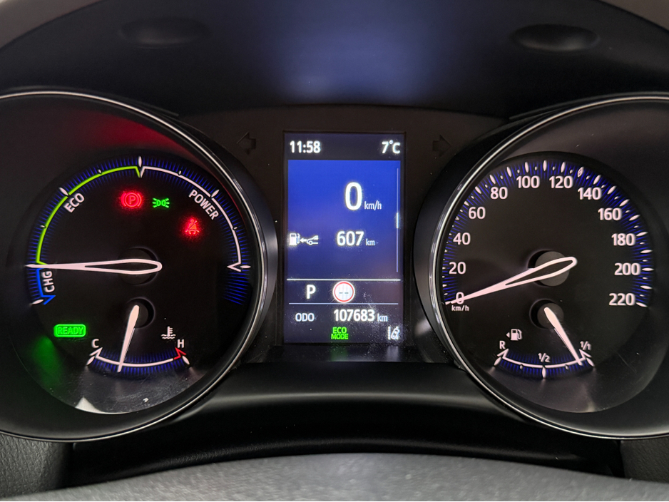 2023 Toyota C-HR HYBRID..Keyless Entry..Apple CarPlay €22,750