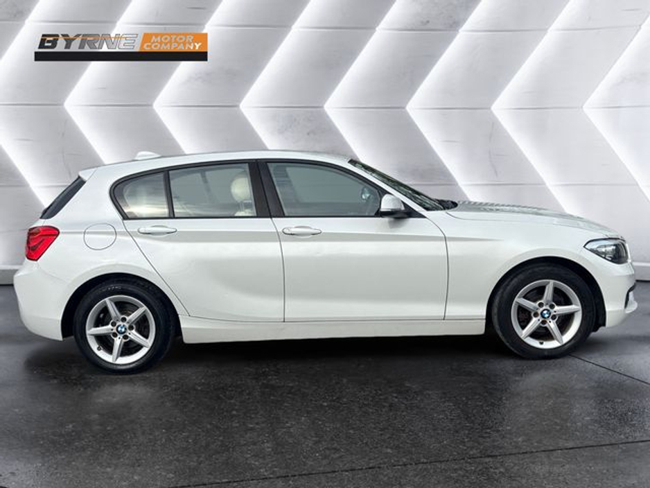2017 BMW 1 Series - image 6