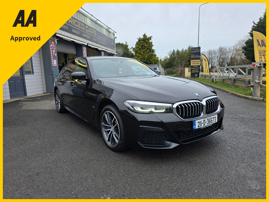 2021 BMW 5 Series - image 13