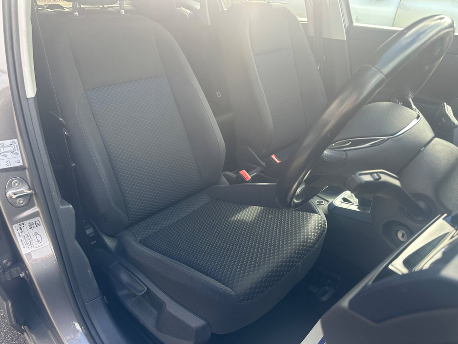 2021 Volkswagen Polo - image 9