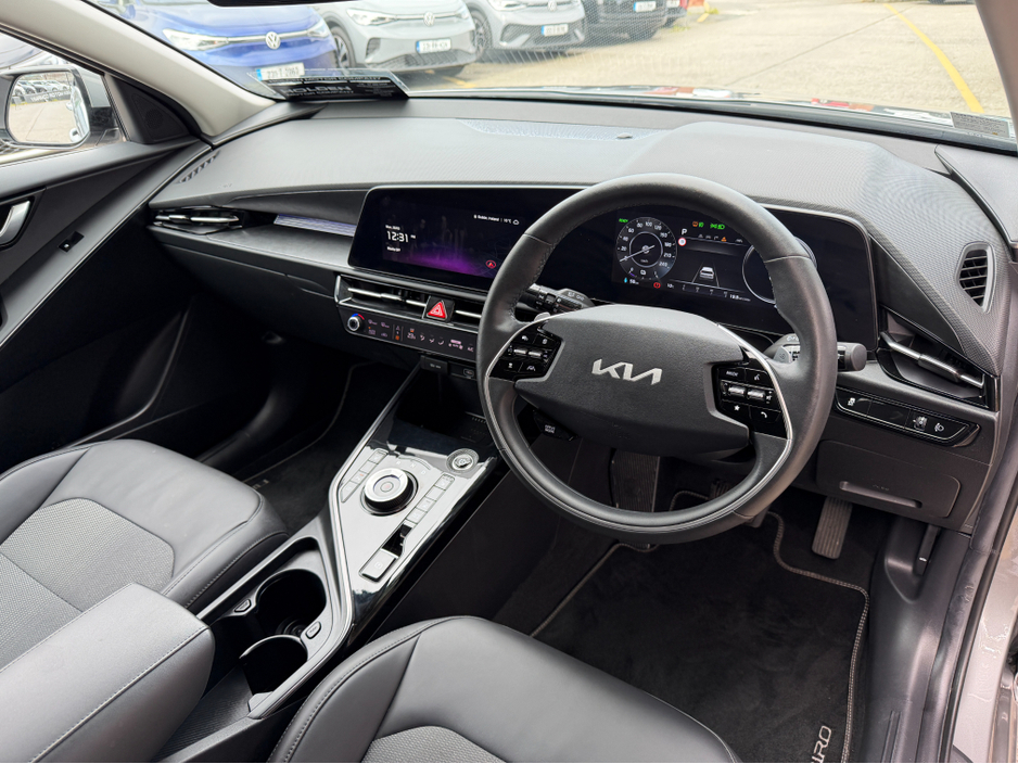 2023 Kia Niro - image 14