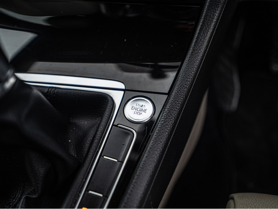 2017 Volkswagen Golf 2017 VW Golf 1.2tsi HIGHLINE/High spec/1yr warrant €16,888