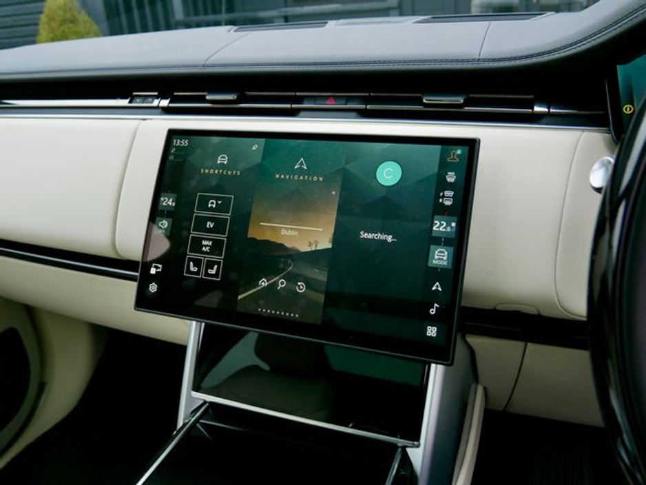 2025 Land Rover Range Rover - image 22