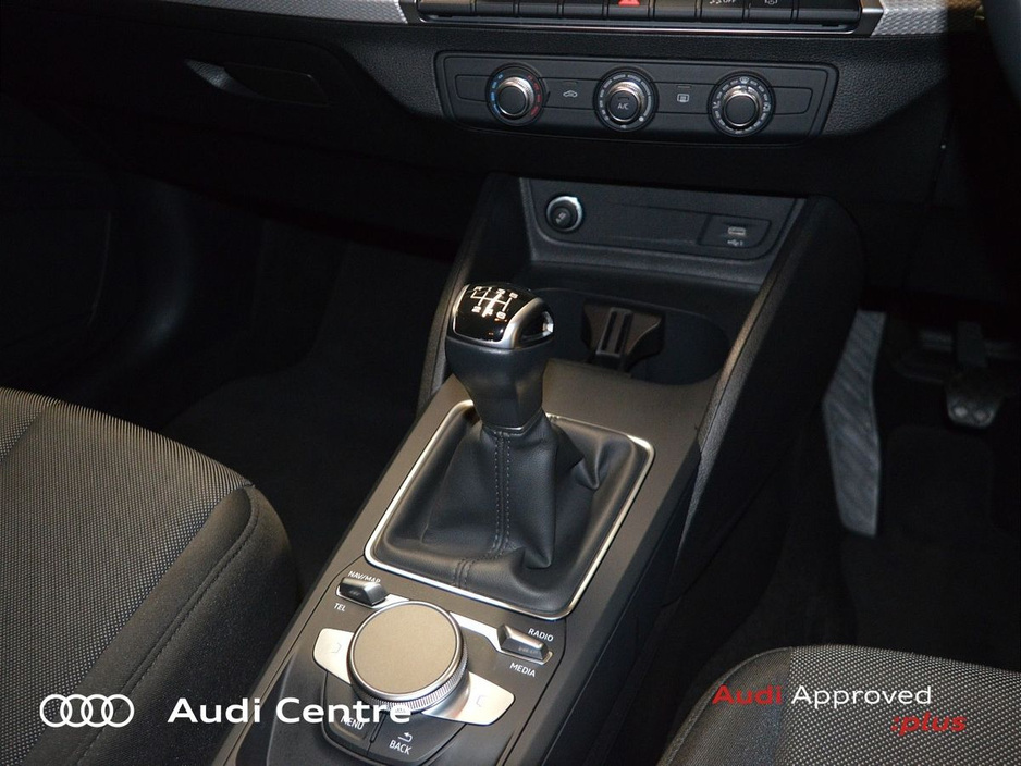 2024 Audi Q2 30 TFSI 110HP SE €35,499