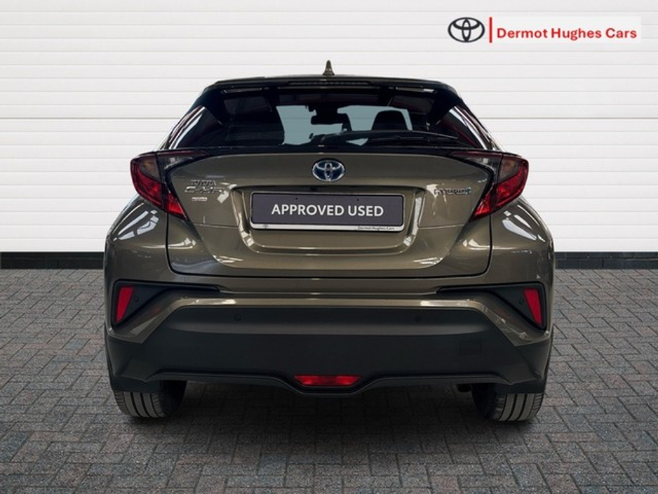 2022 Toyota C-HR - image 4