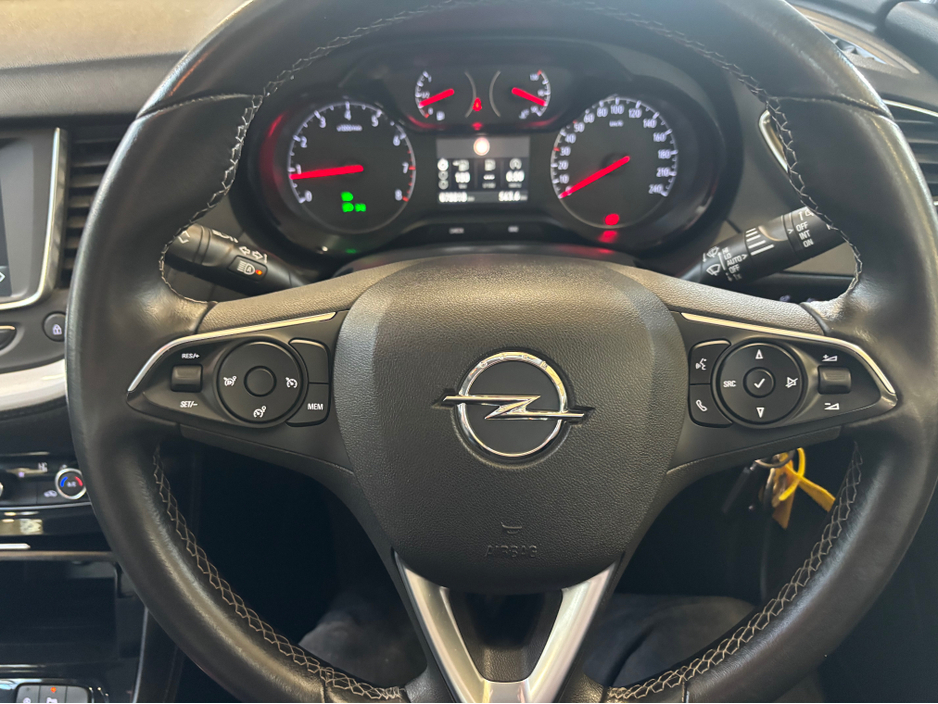 2018 Opel Grandland X - image 14