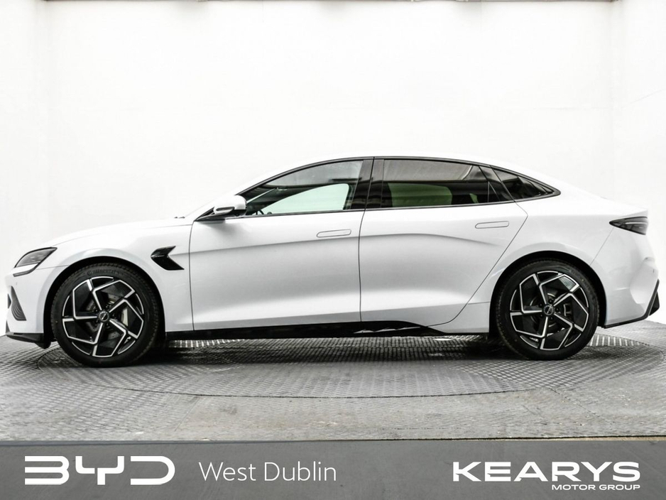 2024 BYD Seal - image 3