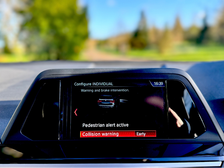 2018 BMW X3 - image 26