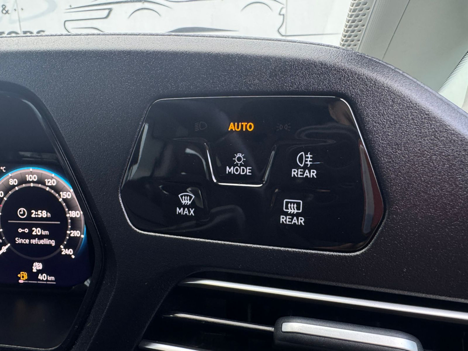 2025 Volkswagen Caddy Maxi Life LIFE TDI 122BHP A7F 5DR A €42,500