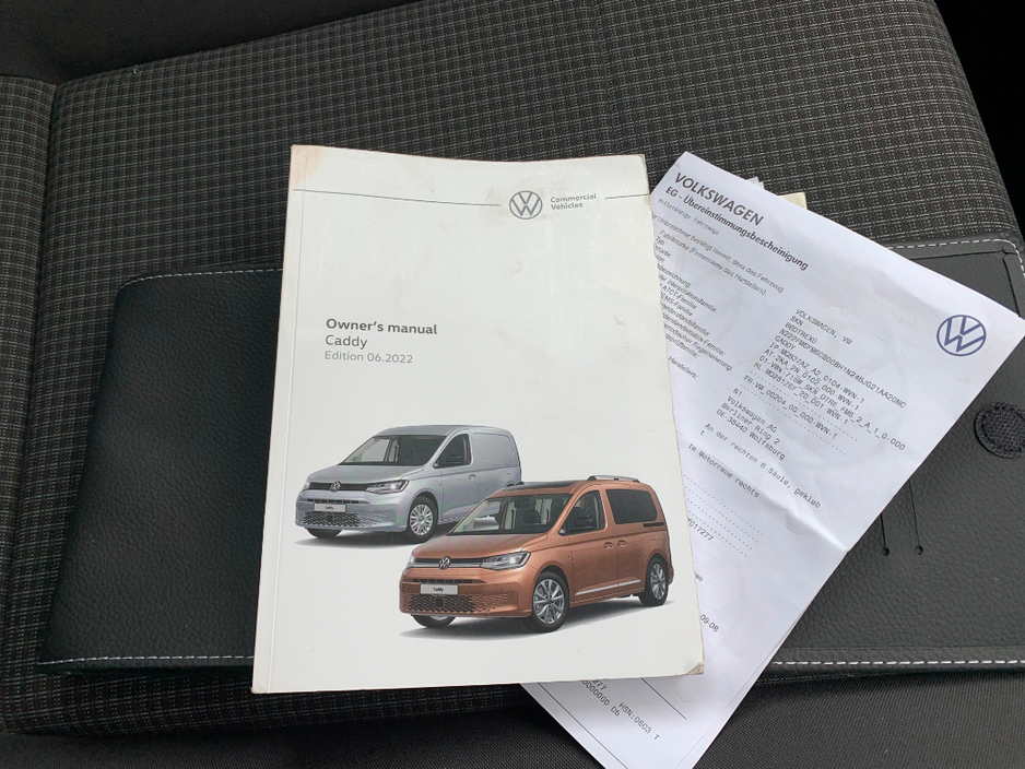 2022 Volkswagen Caddy - image 29