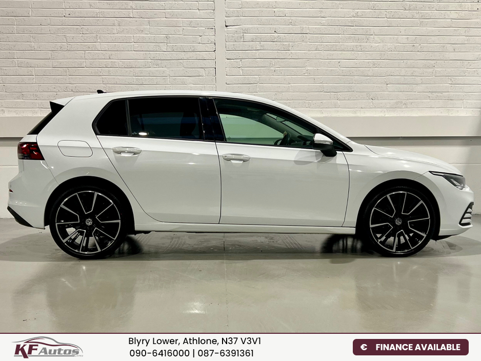 2023 Volkswagen Golf Life 2.0TDI 115bhp 5dr Auto - 231 Reg €29,995