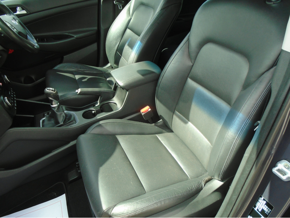 2016 Hyundai Tucson - image 15