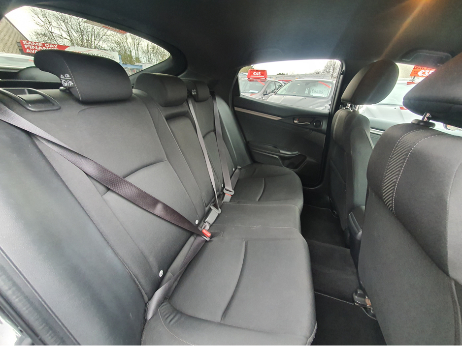 2019 Honda Civic - image 13