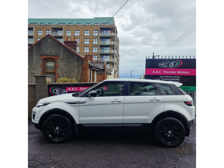 2018 Land Rover Range Rover Evoque - image 4