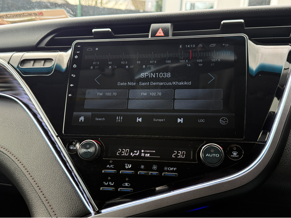 2018 Toyota Camry - image 19