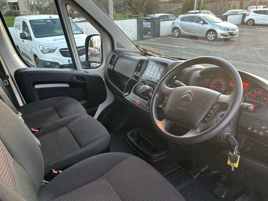 2024 Citroen Relay - image 10